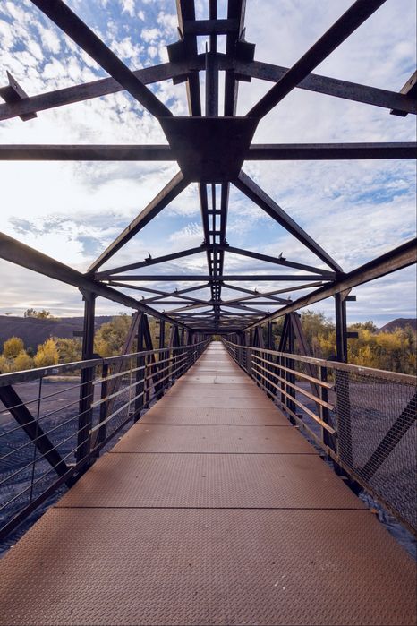 Широкоугольный объектив Canon RF 16 mm f/2.8 STM