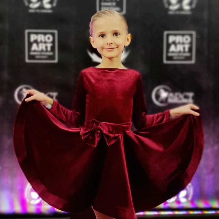 Сукня для бальних танців на 5-6 років ( 110-116 см)