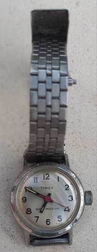 Relógio de pulso da marca Timex