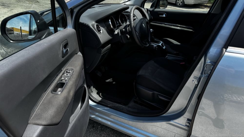 Peugeot 5008 1.6HDi Exclusive 7 lugares