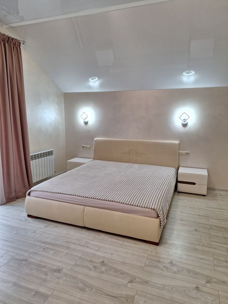 Ліжко 180×200 двоспальне із матрацем підйомний механізм ніша кровать