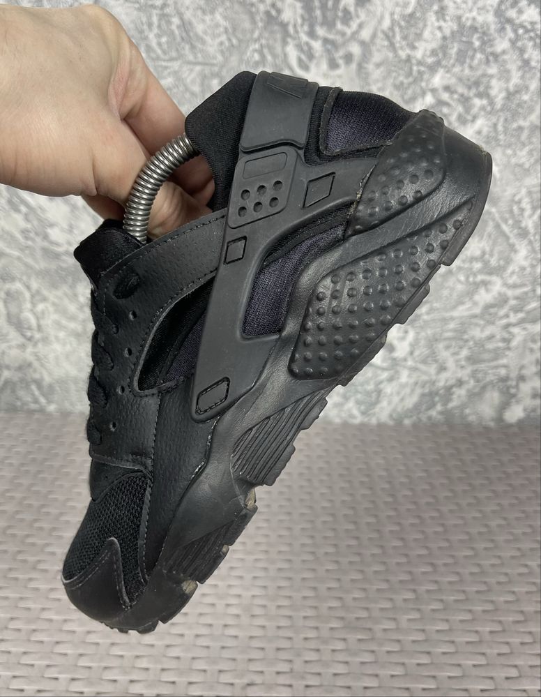 Nike huarache run кроссовки 39 размер черные беговые сникерсы