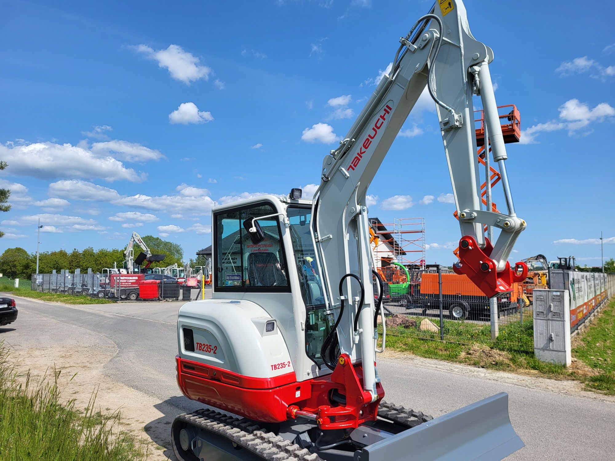 Koparka Takeuchi TB235-2 , rok 2023 waga 3465kg