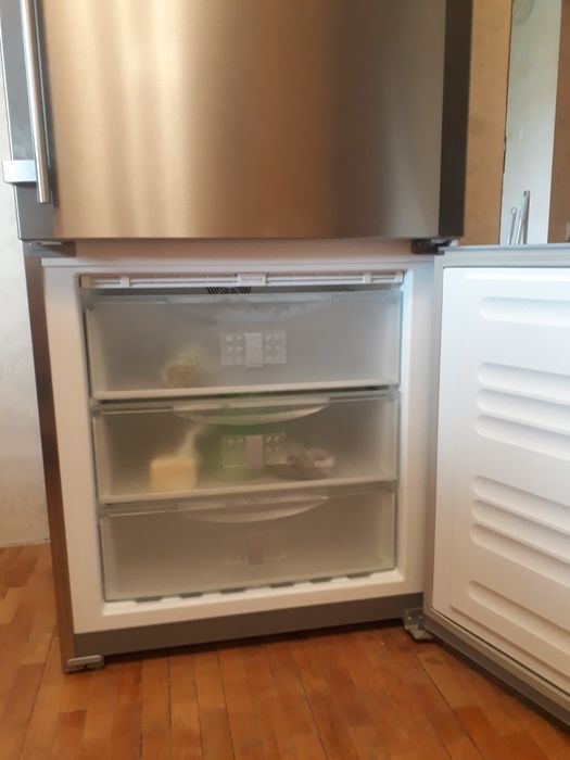 Холодильник Liebherr CBNPes 5156. Виготовлений в Австрії