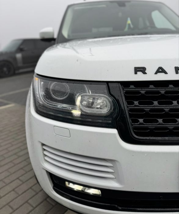 Продам lend Rover Vogue 2015год офицеал