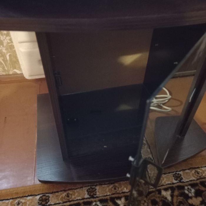 Тумба под телевизор