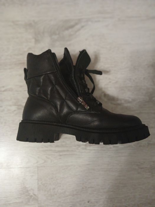 Шкіряні зимові черевики