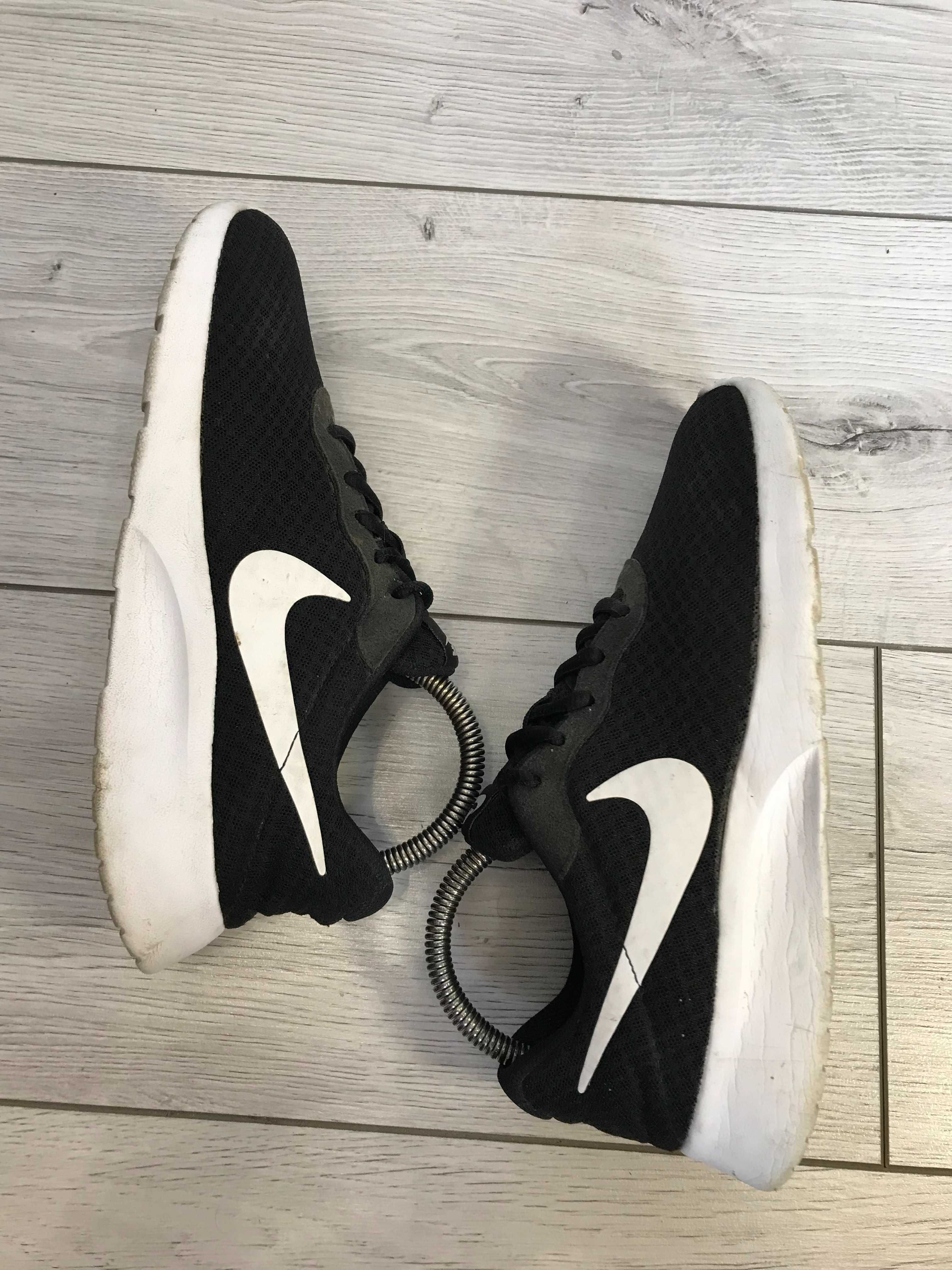 Buty Nike Tanjun rozm. 39