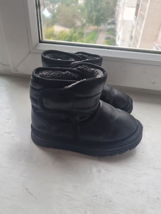 Валянки, чобітки, ботинки 27 розмір