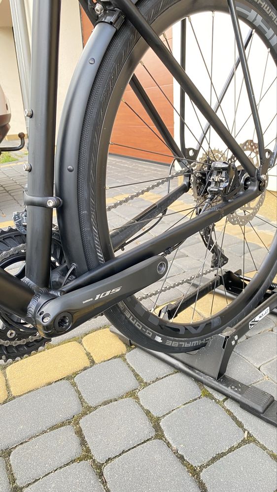 Grawel Cube nuroad race fe na 105 rama M polecam
