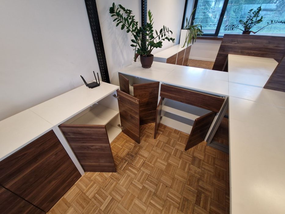 Zestaw mebli biurowych serwis salon lada gablota szafki