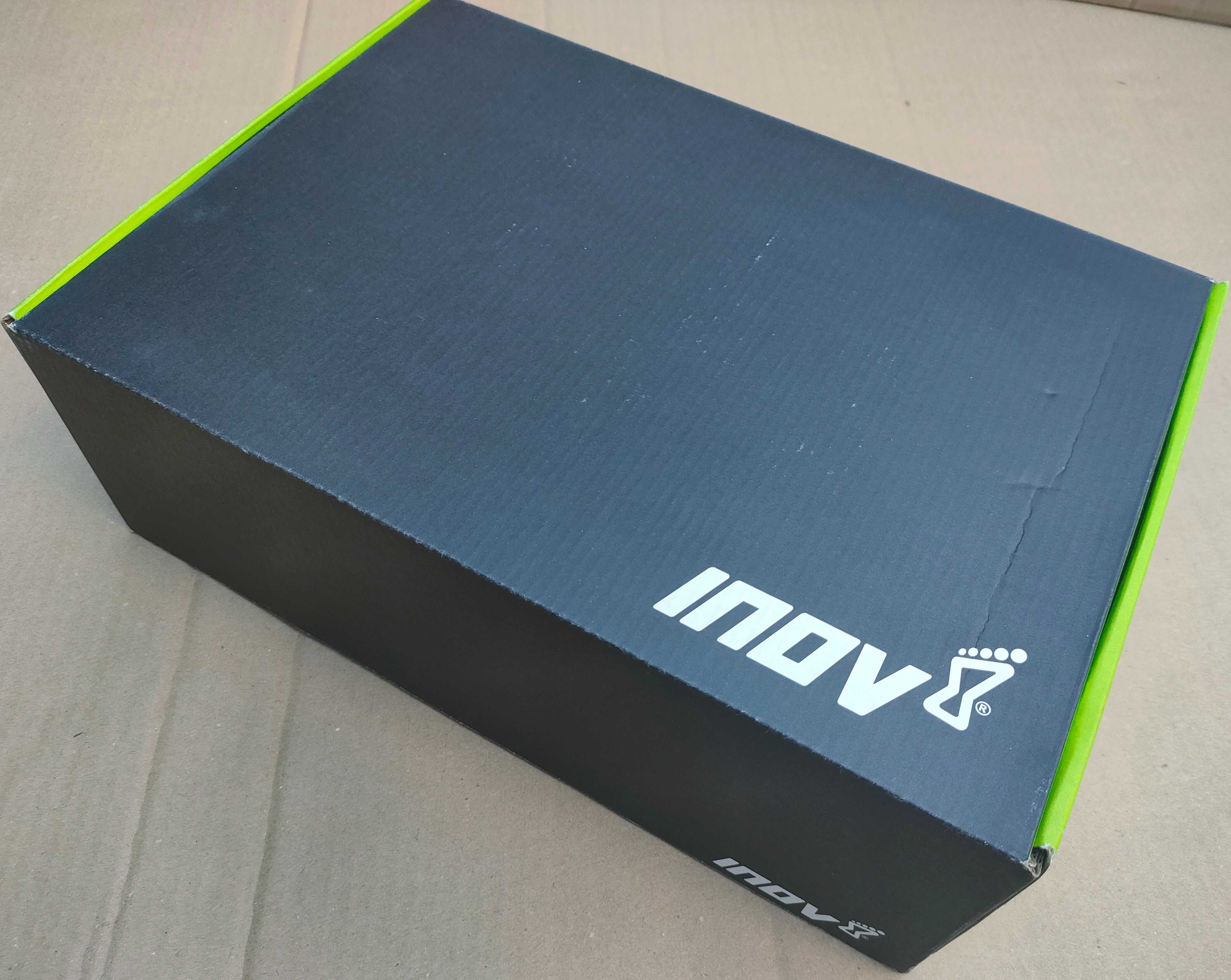 Buty do biegania Inov-8 Mudclaw 300 - rozmiar 47 EU