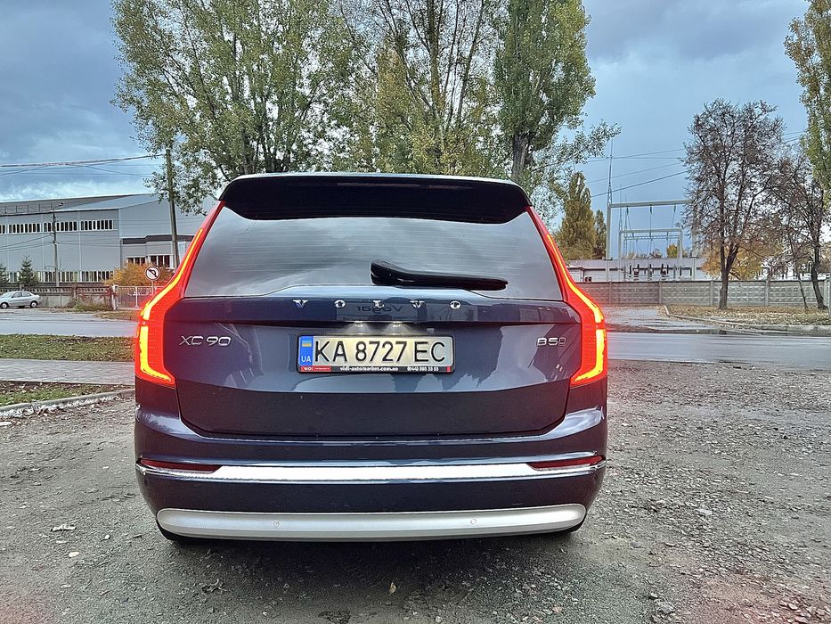 Volvo XC90 2021 2.0 AT (250 к.с.) MHEV AWD • Ultimate Bright