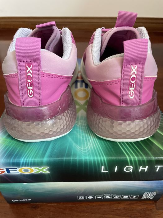 Tenis para meninas, GEOX (tamanho 34)