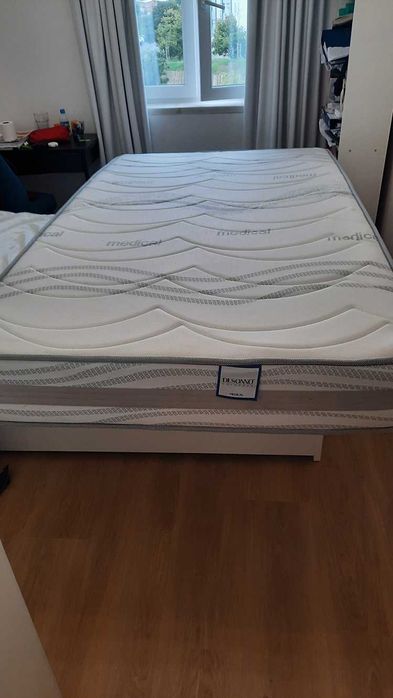 Colchão 200x115 com 1 ano