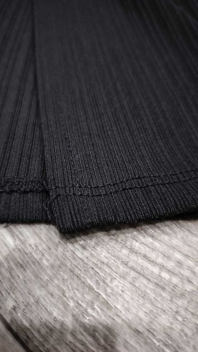 Штани-кльош із розрізами спереду