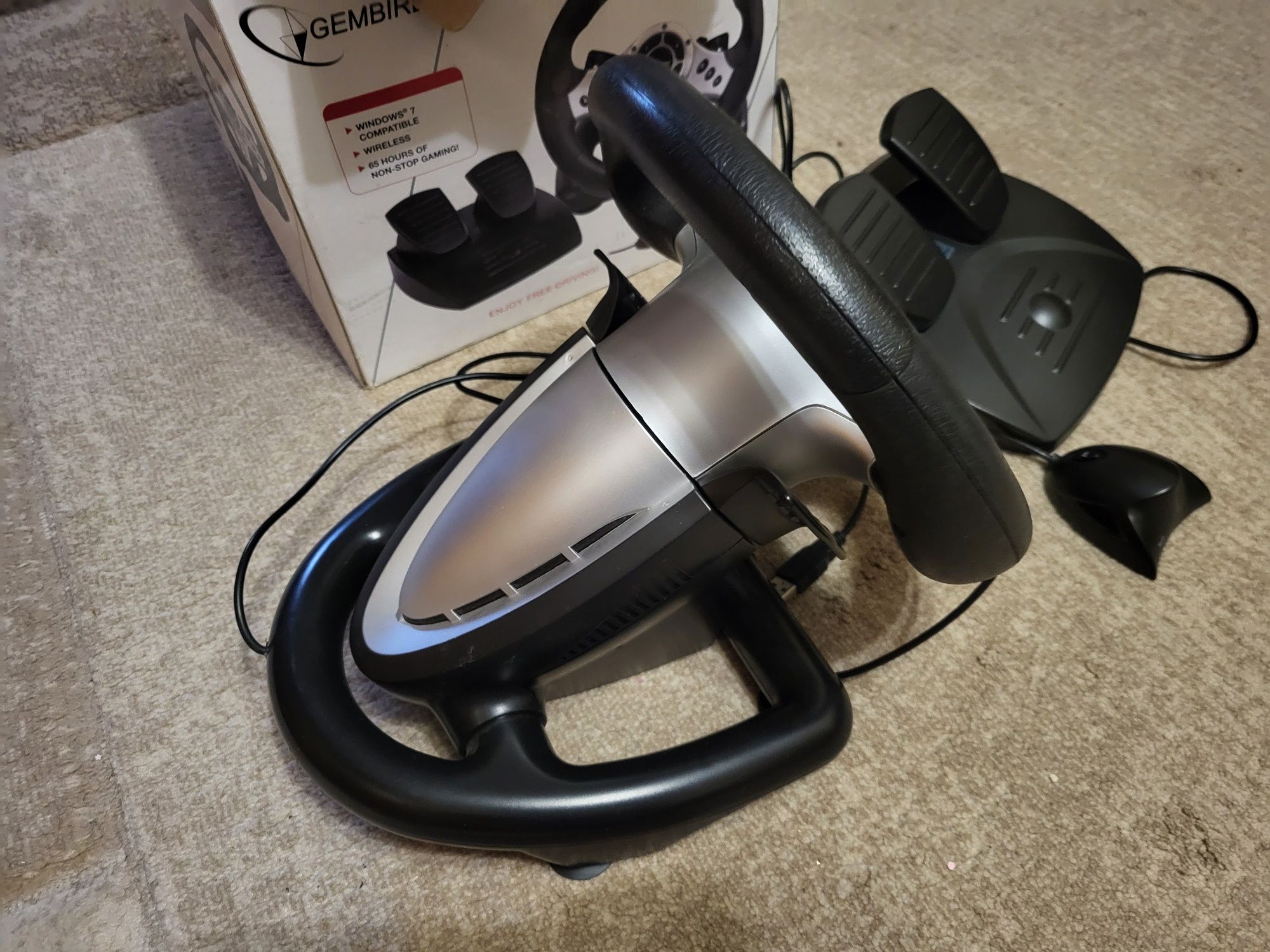 Кермо руль Gembird STR-W1-VF(бездротове 2.4GHz/вібро/ПК)