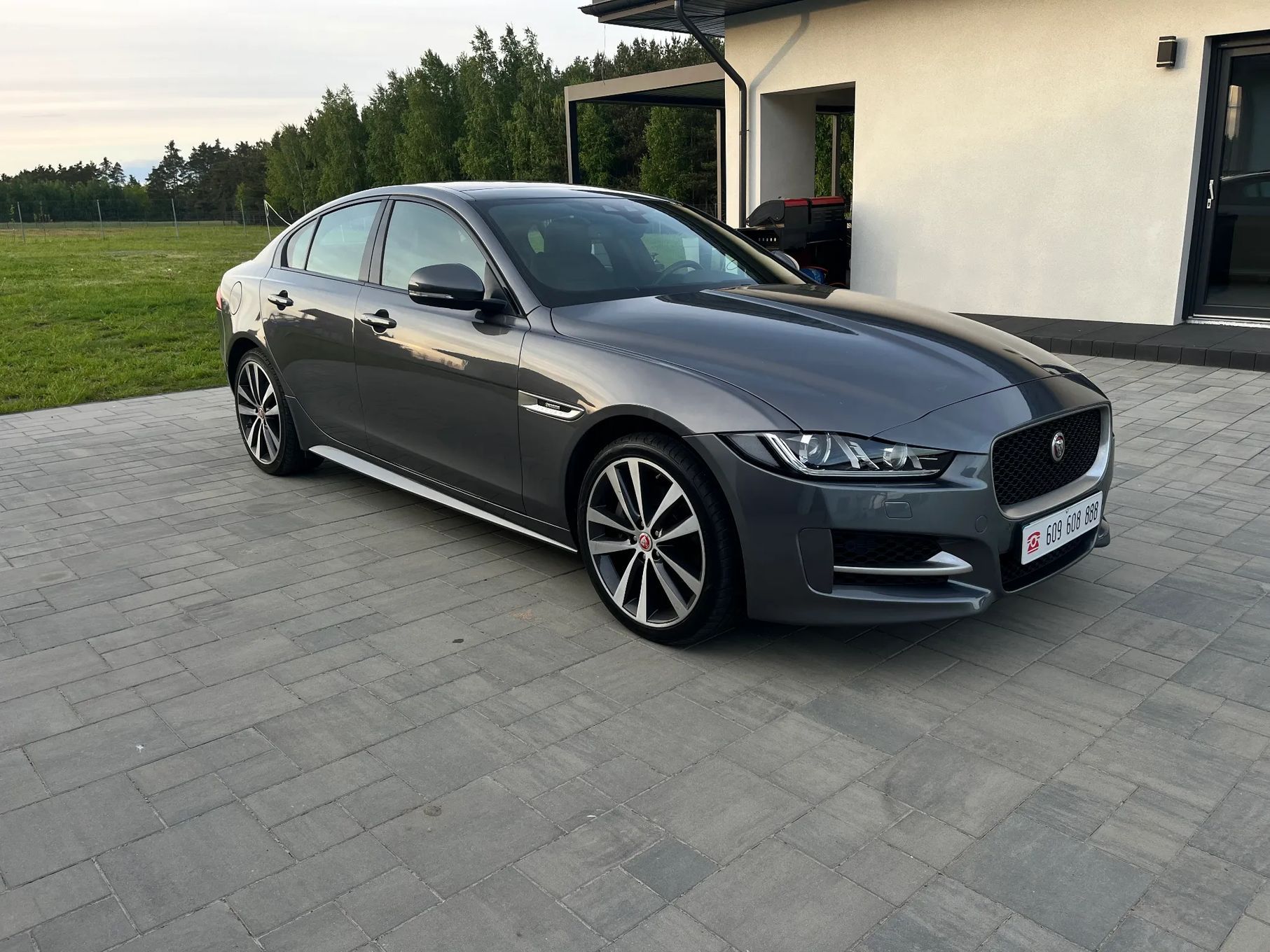 Jaguar XE R-SPORT, 4x4, Automat