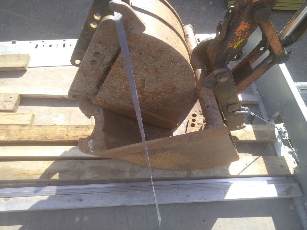 Koparka pod ciągnik Haka 2000 podnosi 1500KG