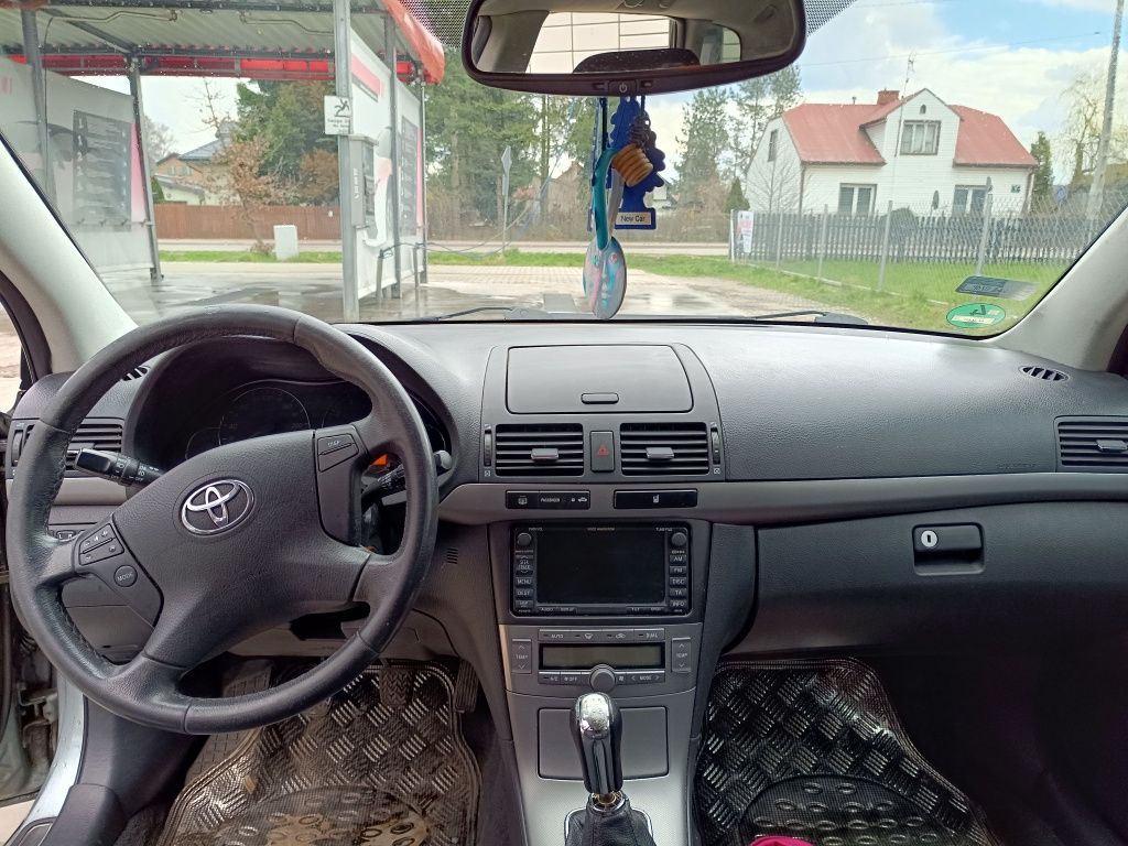 Toyota Avensis T25 1.8 benzyna 2007r.