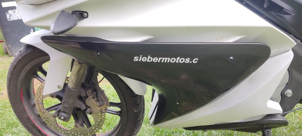 Yamaha yzf r125 bumerang owiewka