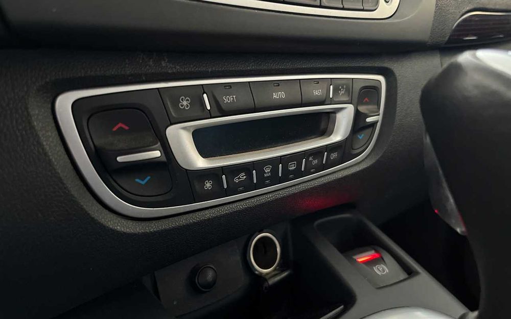 Renault Megane Scenic 2013