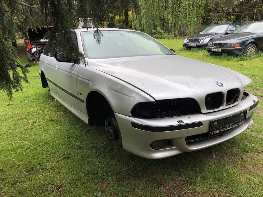 Na czesci e39 530i 3.0 m pakiet kombi touring titansilber metallic