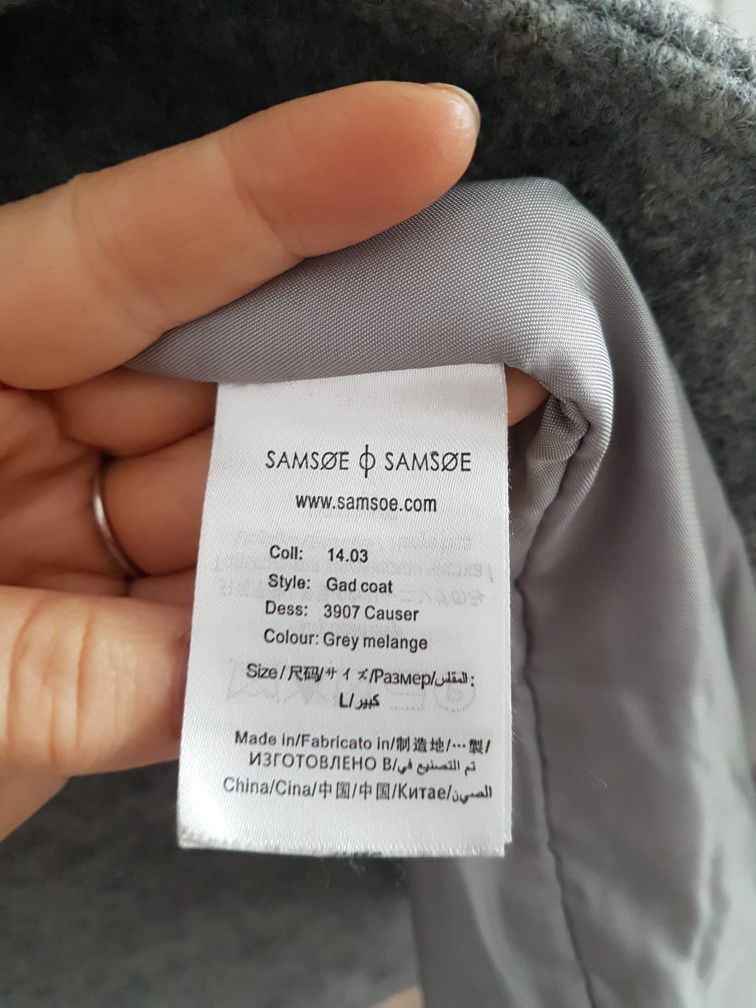Wełniany płaszcz Samsøe Samsøe