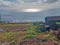 Ruína com vista mar no lugar de Terras, nas Lajes do Pico