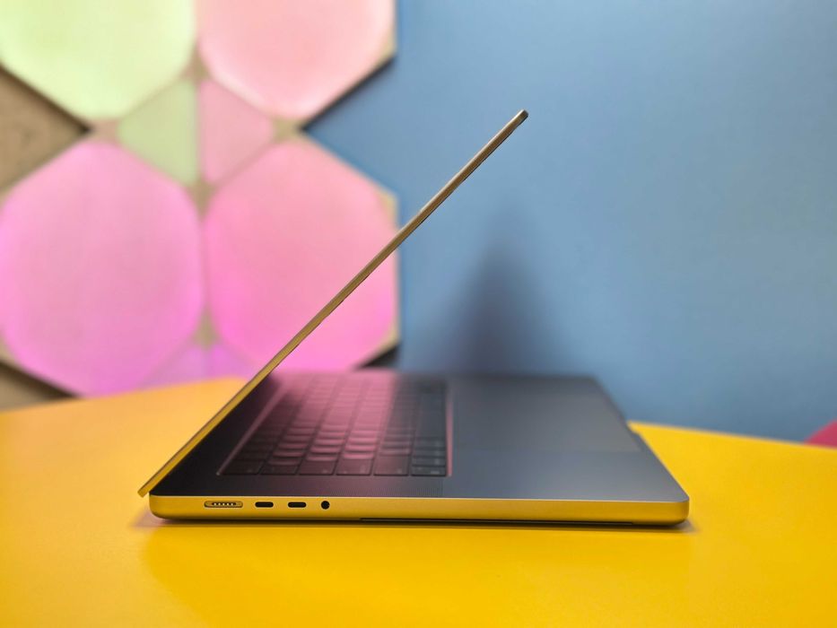 Ноутбук Apple MacBook Pro 16'' M2 Pro 16/512GB(147363) Б/У З ГАРАНТІЄЮ