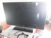 Tv samsung lcd 101 polegadas AVARIADA