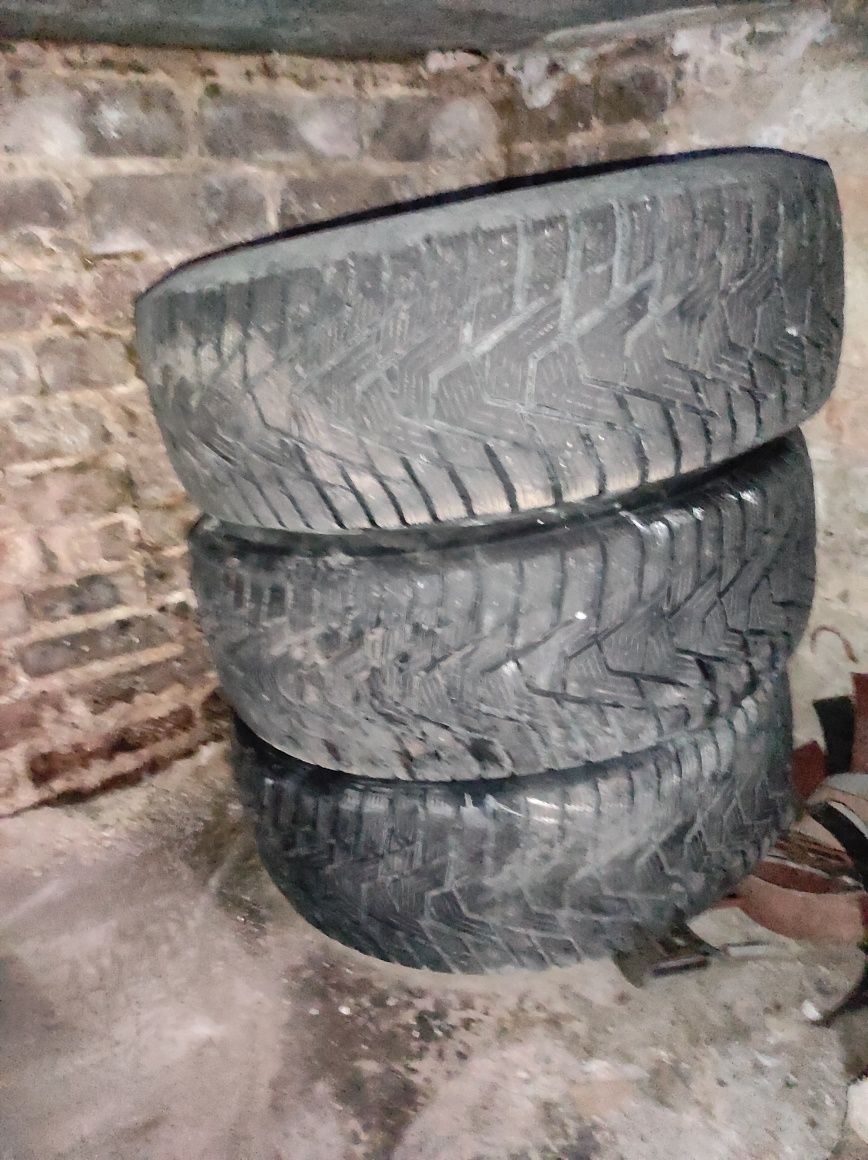 Hankook winter IPike X 265/70R16 с дисками