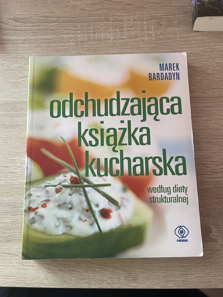 Odchudzająca książka kucharska według diety strukturalnej Bardadyn