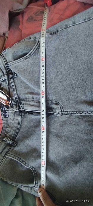 Стильні шорти в відмінному стані