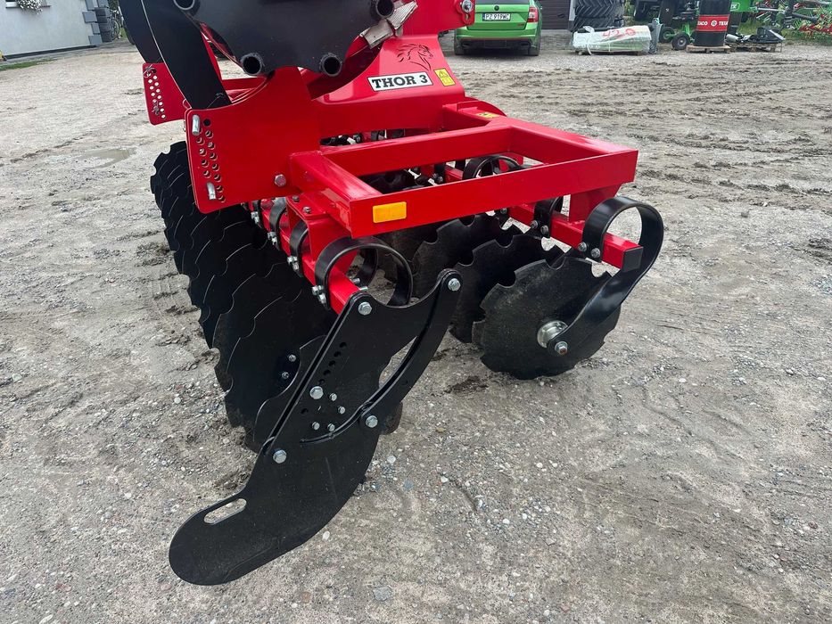 Brona talerzowa Agro Factory THOR BT 3M Ciężka Talerzówka Resor Fi 560