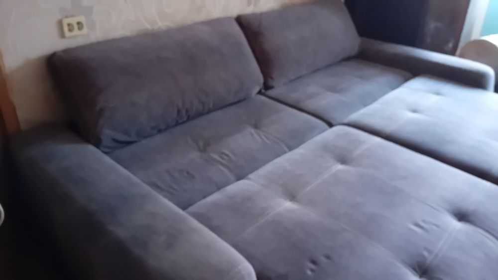 Продам очень удобный диван,отличного качества.