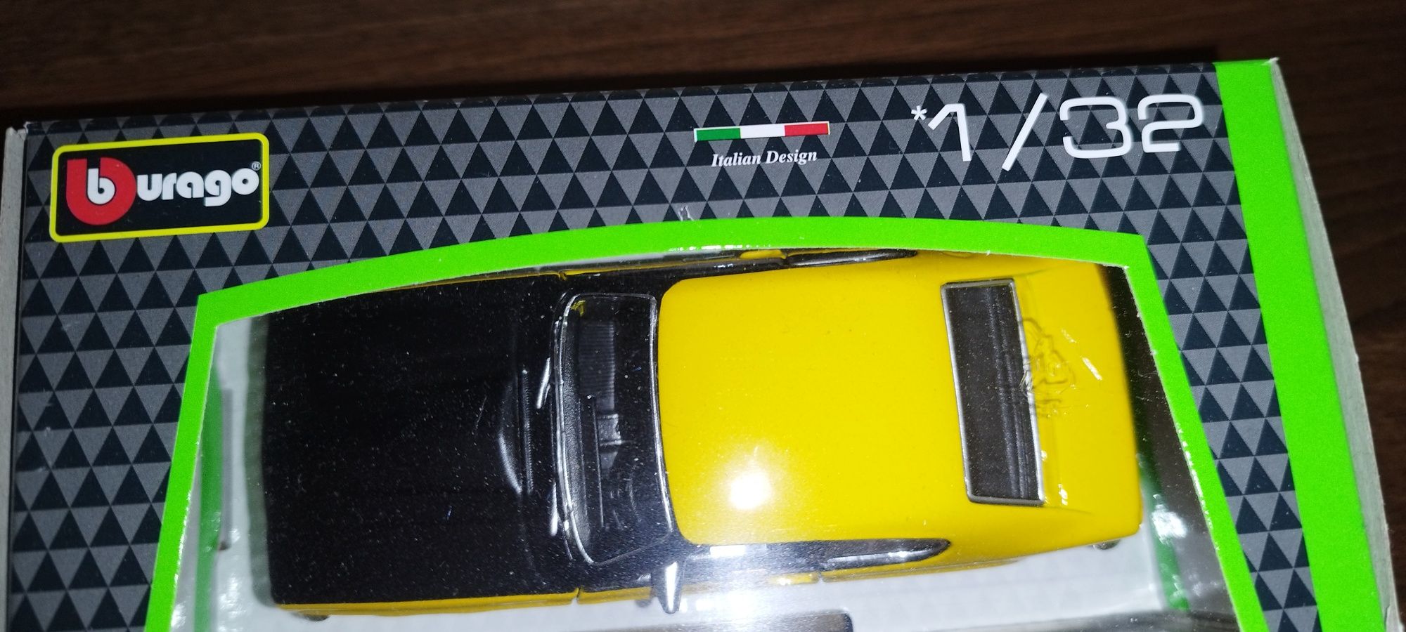 Bburago Ford Capri RS2600 z 1970r, skala 1:32 Burago.