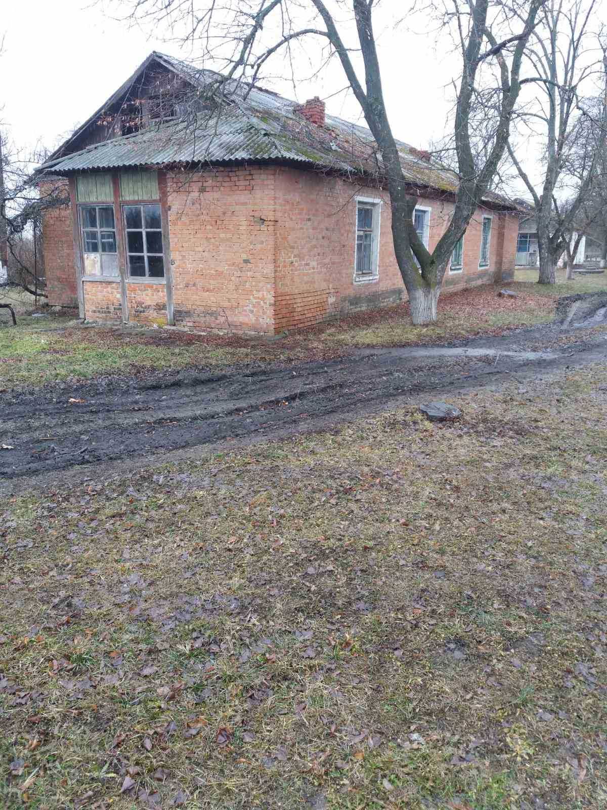 Глобинский район. Сдам в аренду офисные и складские помещения.