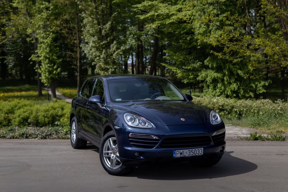 Wynajem aut Porsche Cayenne suv promocja 30dni 5900 wypozyczalnia aut