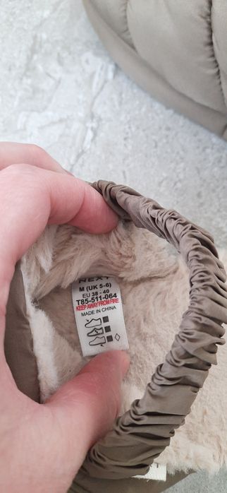 Тапки, ботинки меховые женские