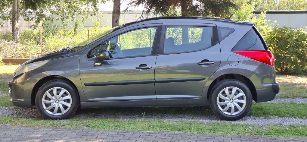 Peugeot 207 SW Zadbany