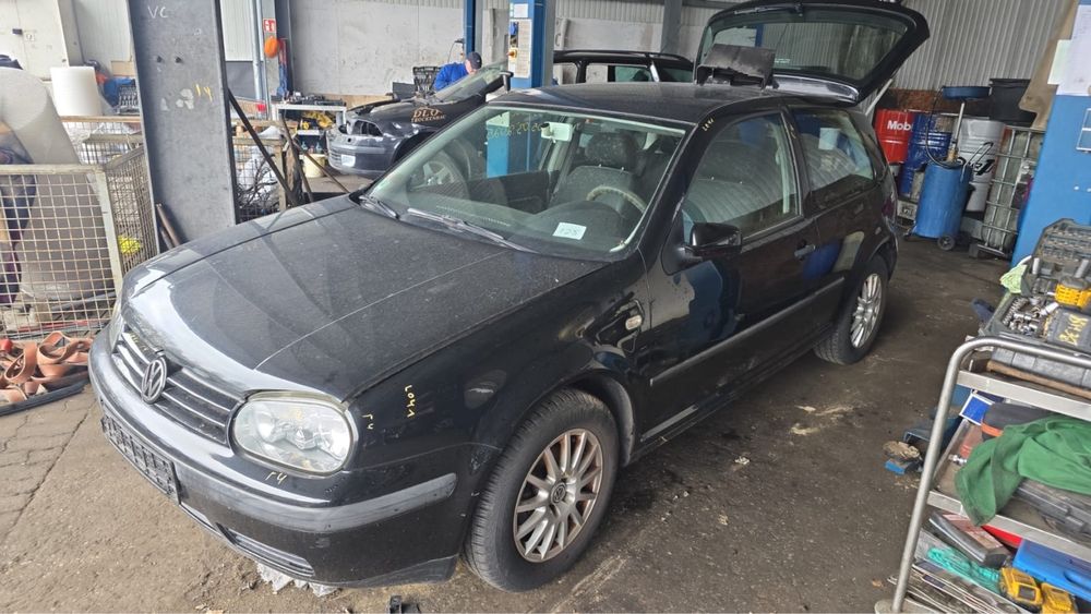 Авторозборка Гольф 4 Golf 4 Розборка 1,4 1,6 1,8 бензин 1,9 Дизель