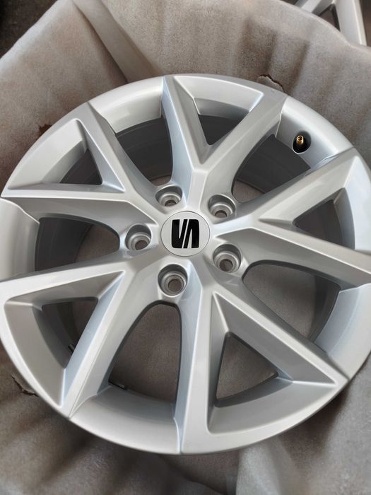 A94# Alufelgi DEMO 16" 5x112 7j et 43 Seat