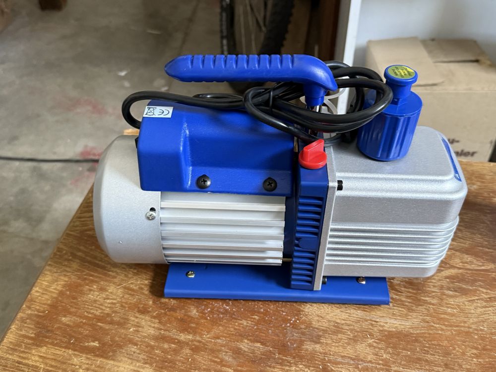 Bomba de Vácuo VEVOR 1,5 HP – 3,5 CFM | Como Nova – Ideal p/ HVAC