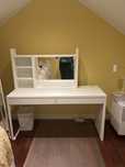 Secretaria com gavetas