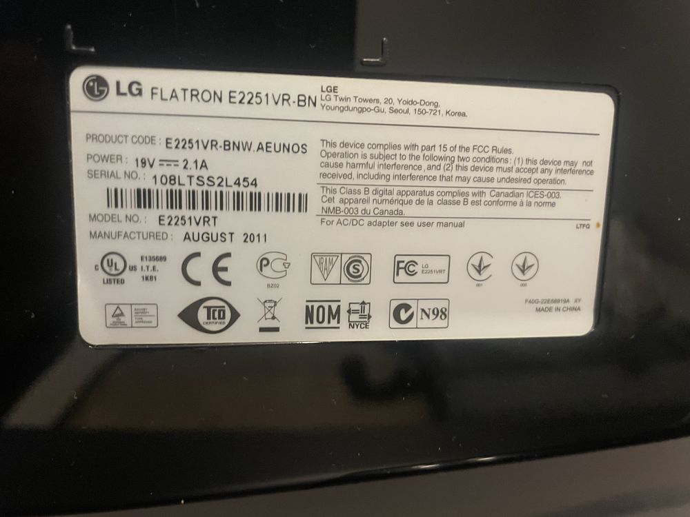 Monitor LG Flatron E2251