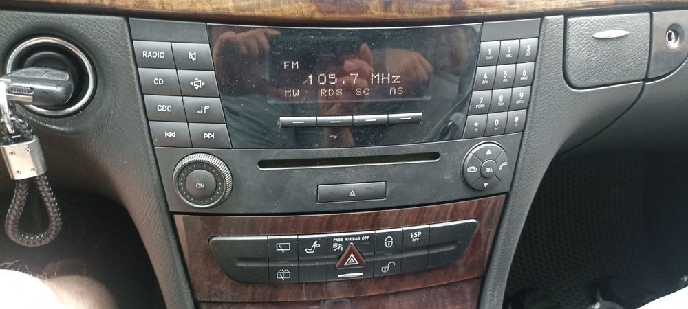 Магнітола штатна Мерседес