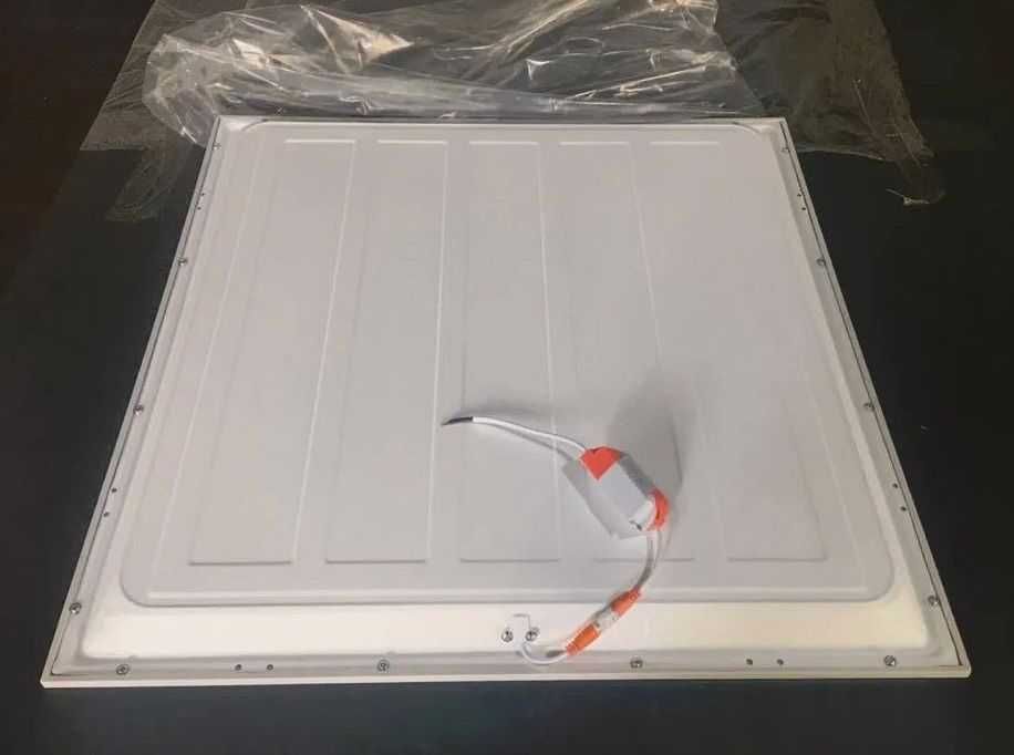 LED панель 600x600 – экономичный светильник 42W 6500K