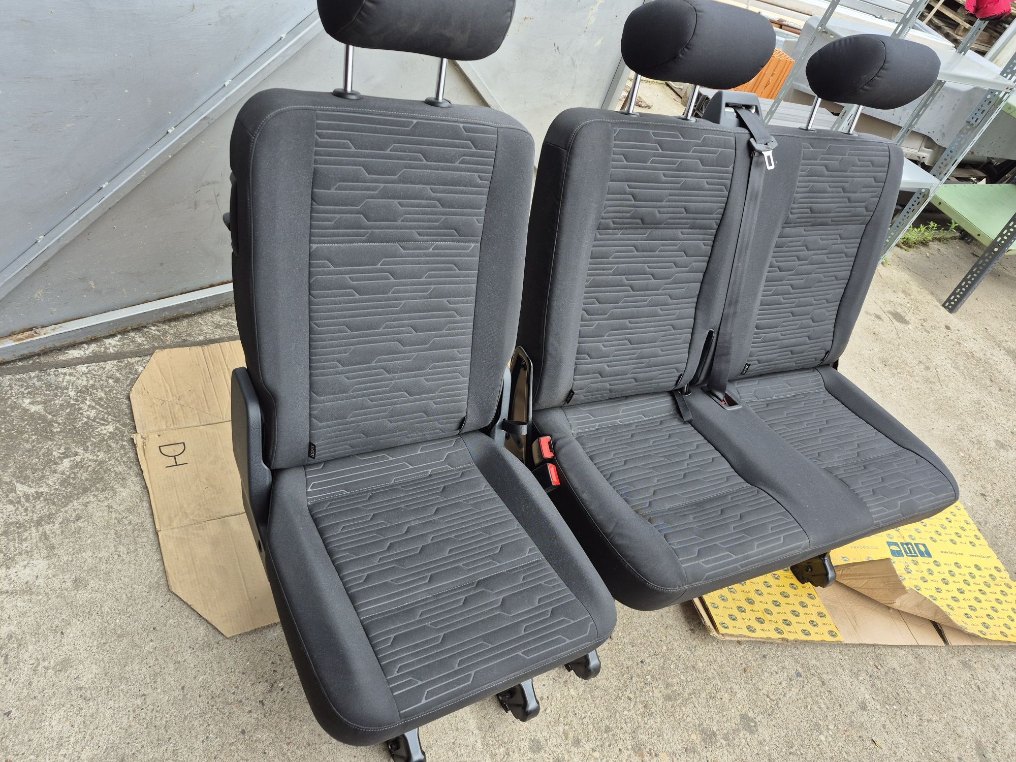 Fotele 2rząd, 2+1,dwójka i koziołek.VW Transporter,  Caravelle T6,T6.1