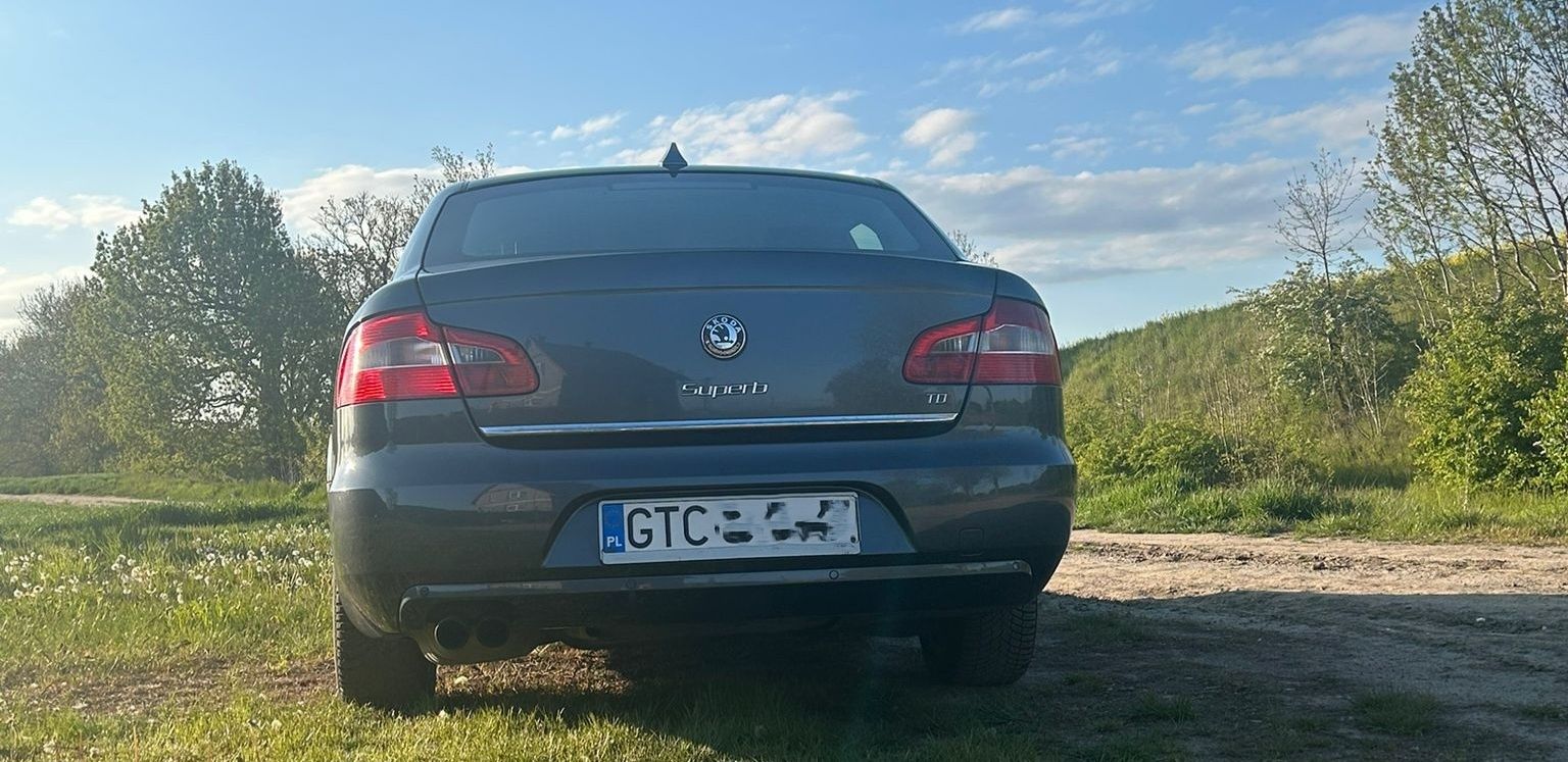 Skoda Superb sedan
